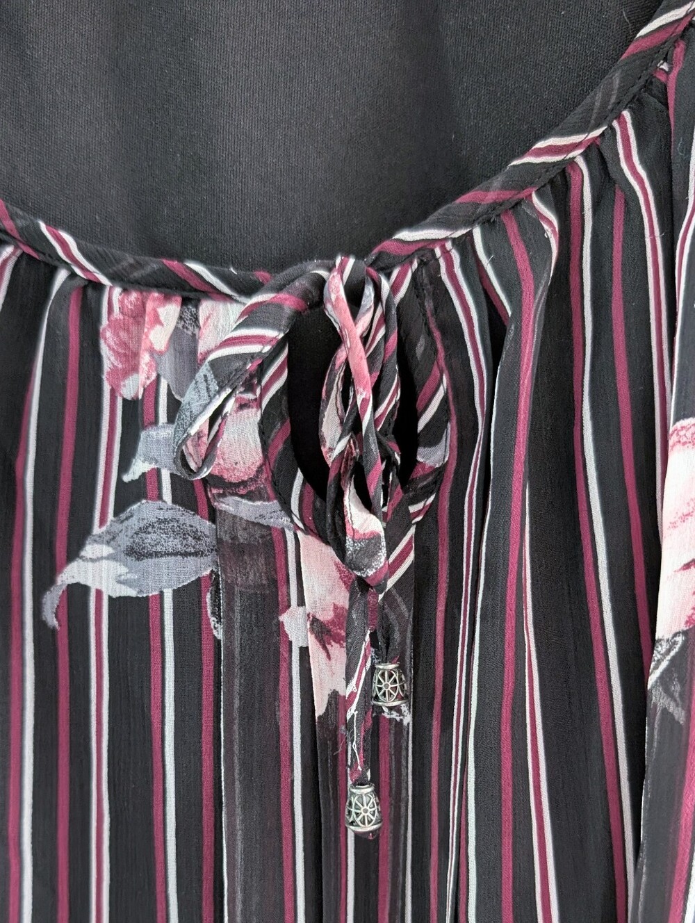 NWOT Ricki's Black Floral Stripe Blouse with Pink Accents Size XXL - Picture 3 of 8